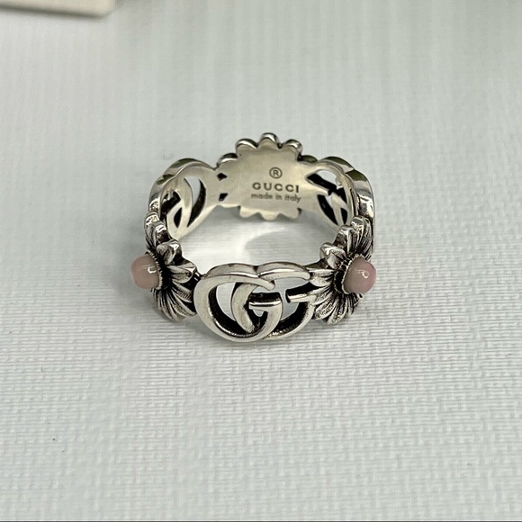 GUCCI
GG Marmont sterling silver ring with pearls - Picture 4 of 6